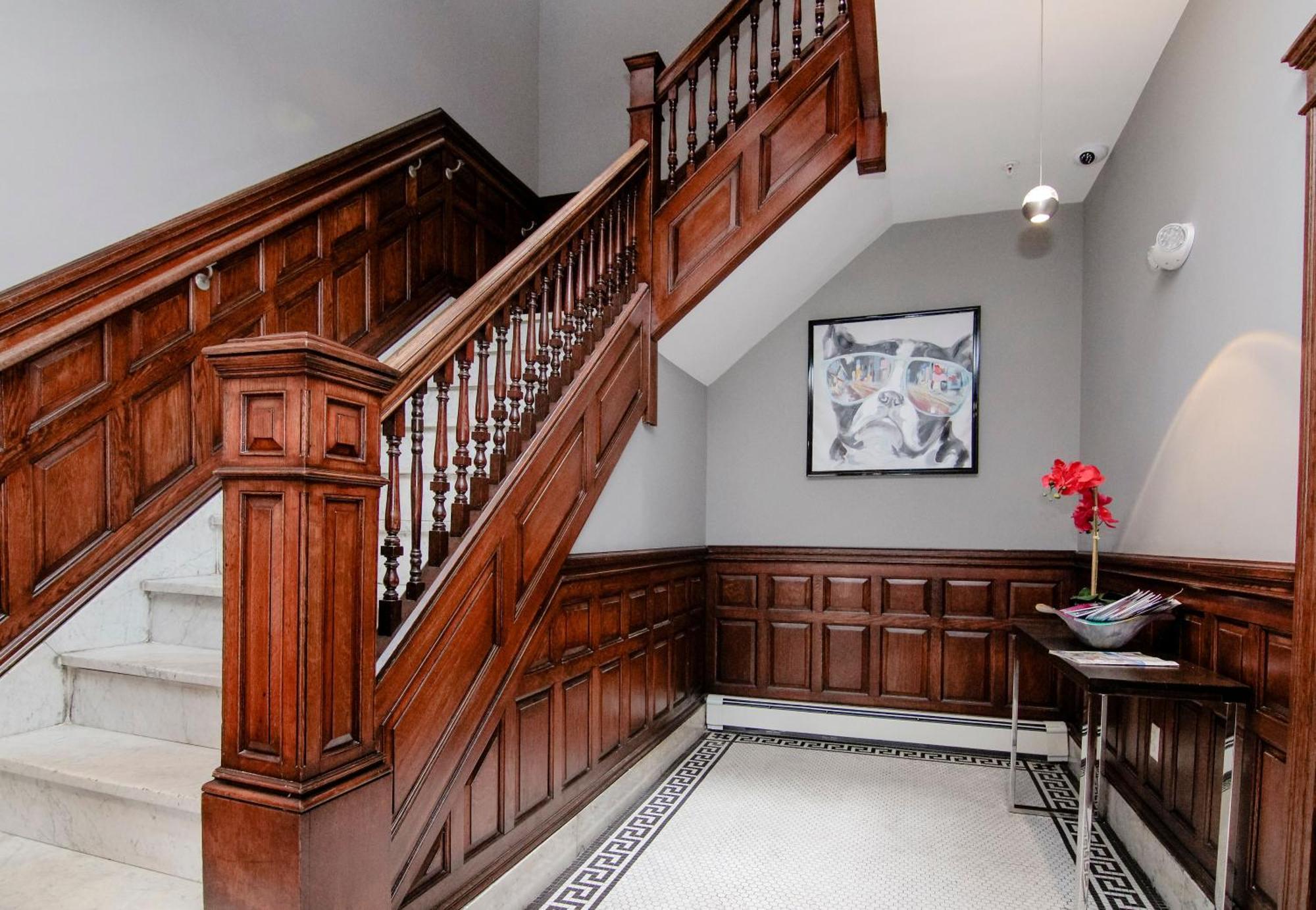 A Stylish Stay W/ A Queen Bed, Heated Floors.. #14 Brookline Esterno foto