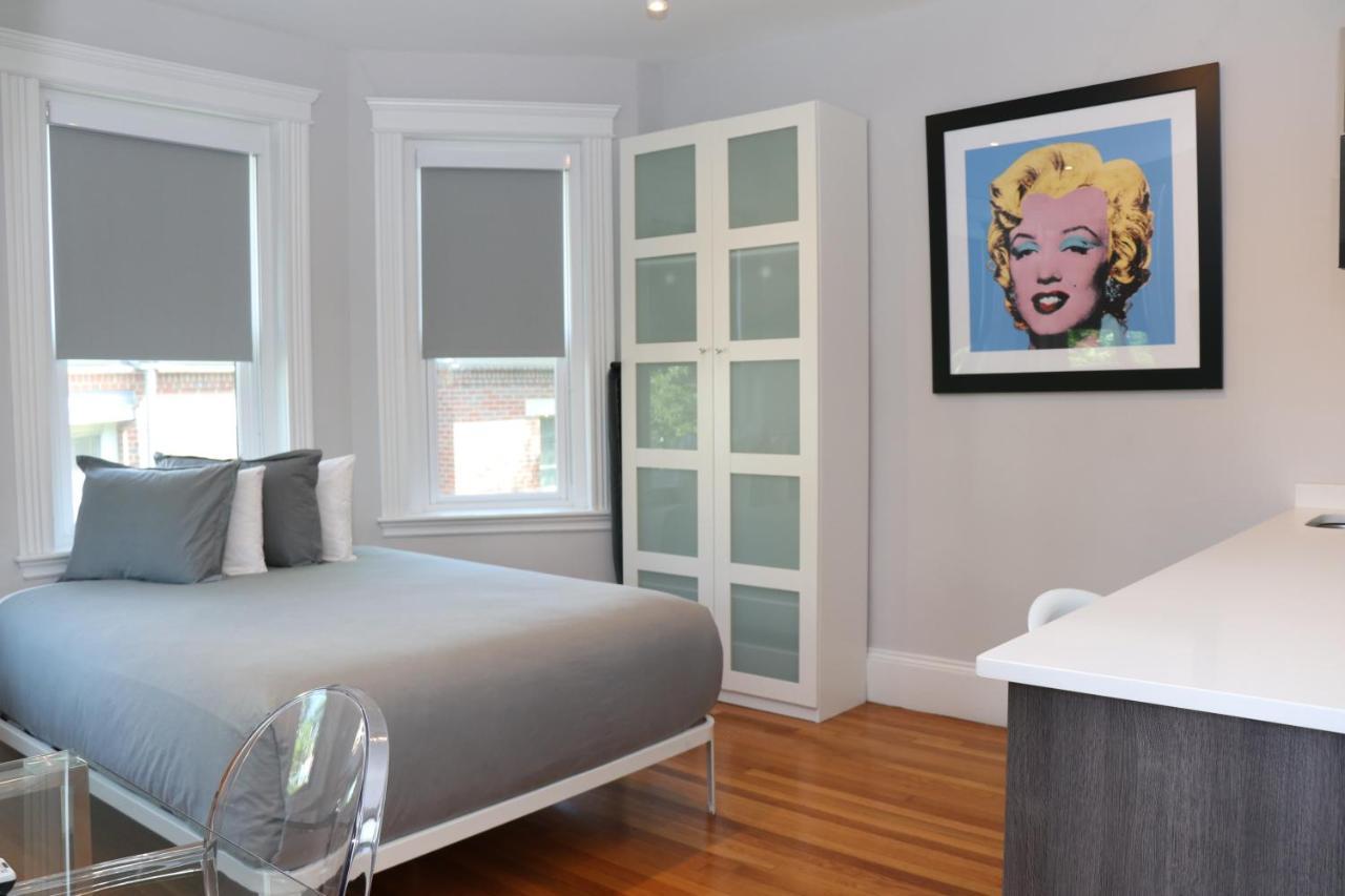 A Stylish Stay W/ A Queen Bed, Heated Floors.. #14 Brookline Esterno foto