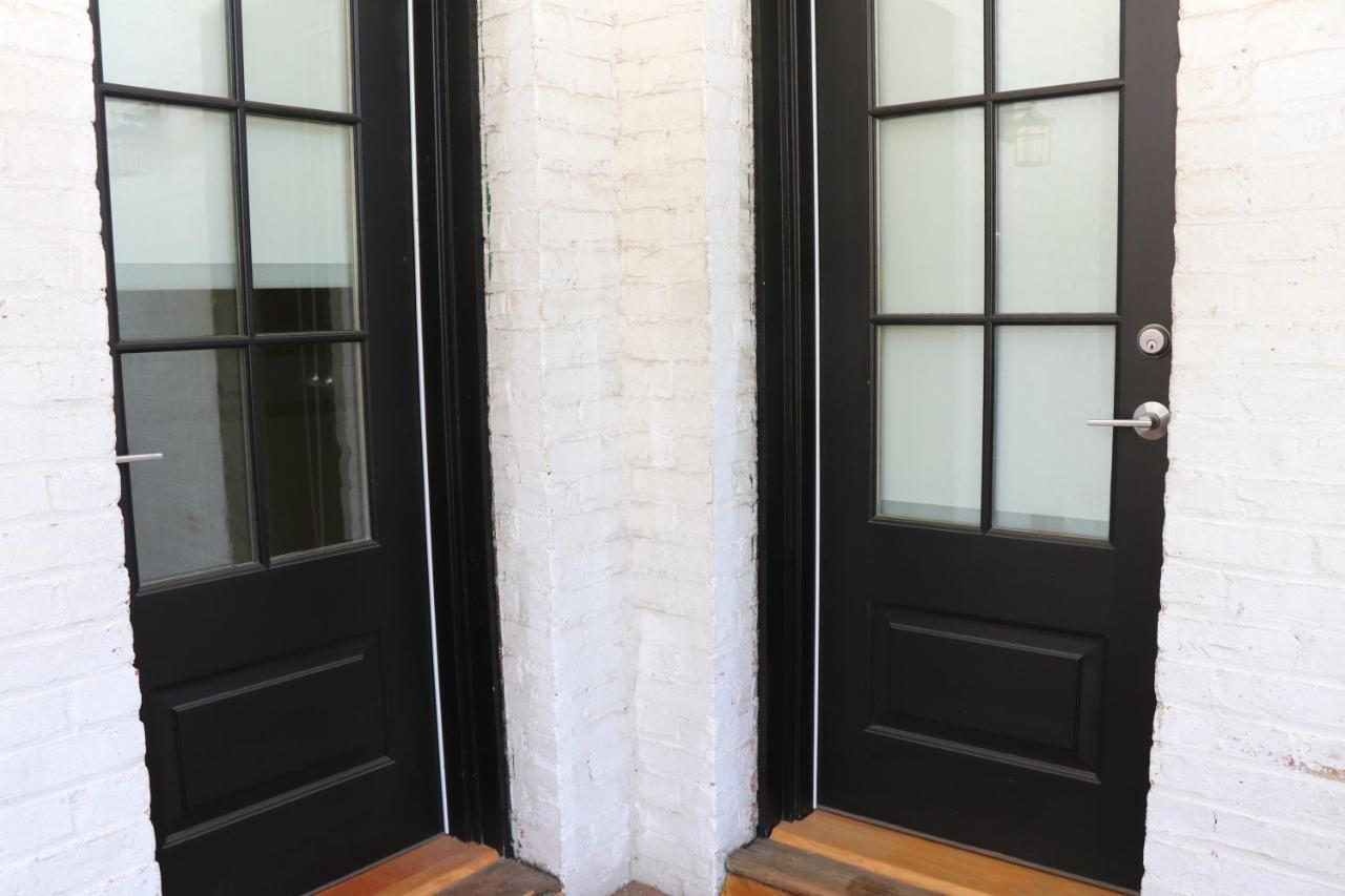 A Stylish Stay W/ A Queen Bed, Heated Floors.. #14 Brookline Esterno foto